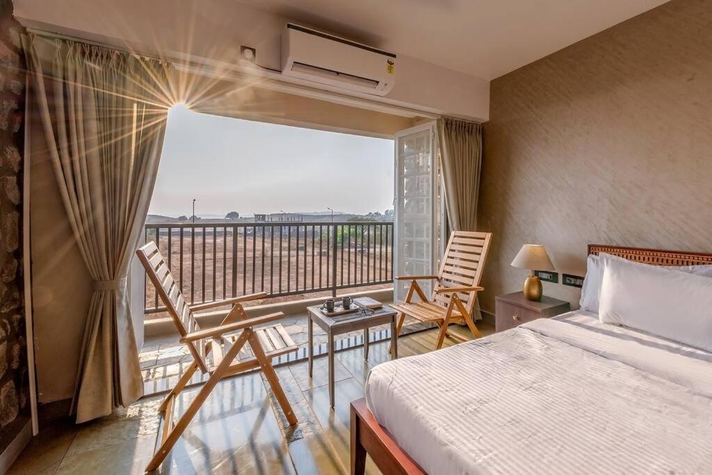 Stone Mansion By Phoenix Stays Igatpuri Exterior foto